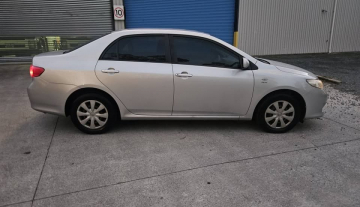 2009 Toyota corolla ascent manual sedan easy finance 8.jpg